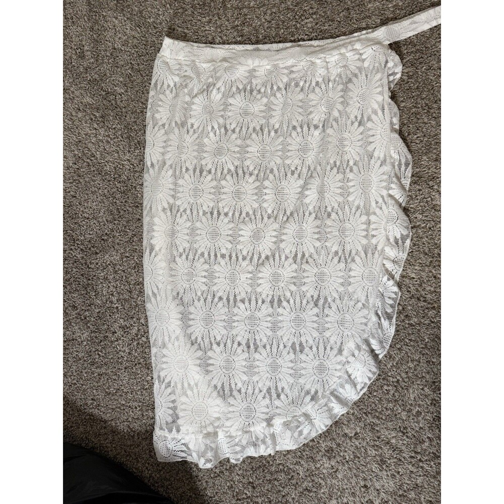 SHEIN Curve White Floral Lace Wrap Sarong Skirt Plus Size 3XL - Barely Worn - Picture 2 of 9